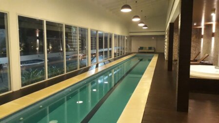 Condomínio Rosa Internacional — Piscina de natação